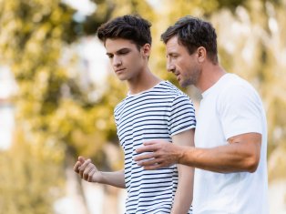How to talk to teens about college.